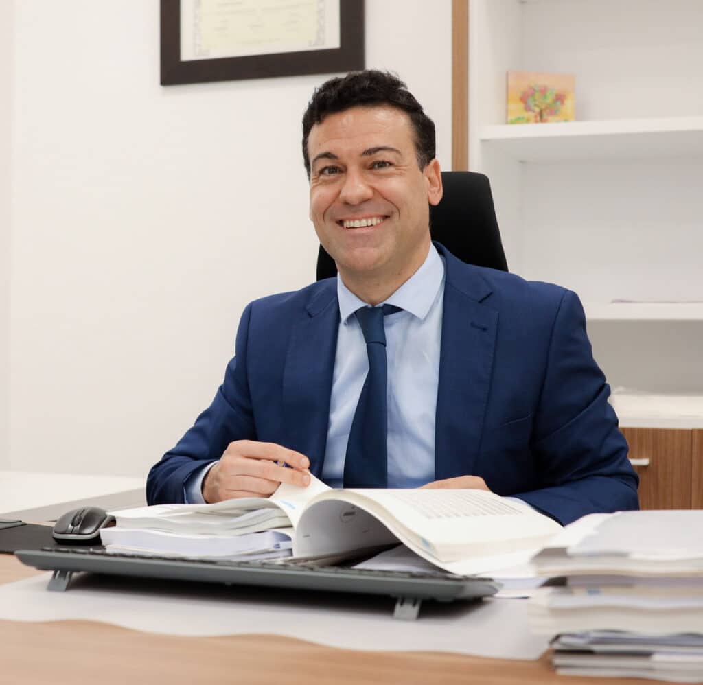 realizar testamentos valencia benifaió, notario Lorenzo Tlaens